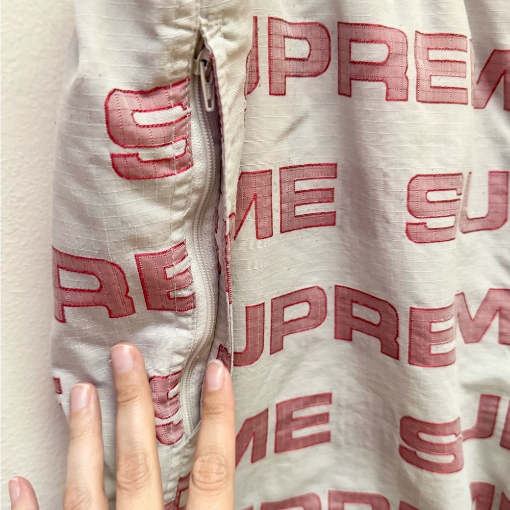 Supreme Logo Ripstop Track Pant - Picture 13 of 16